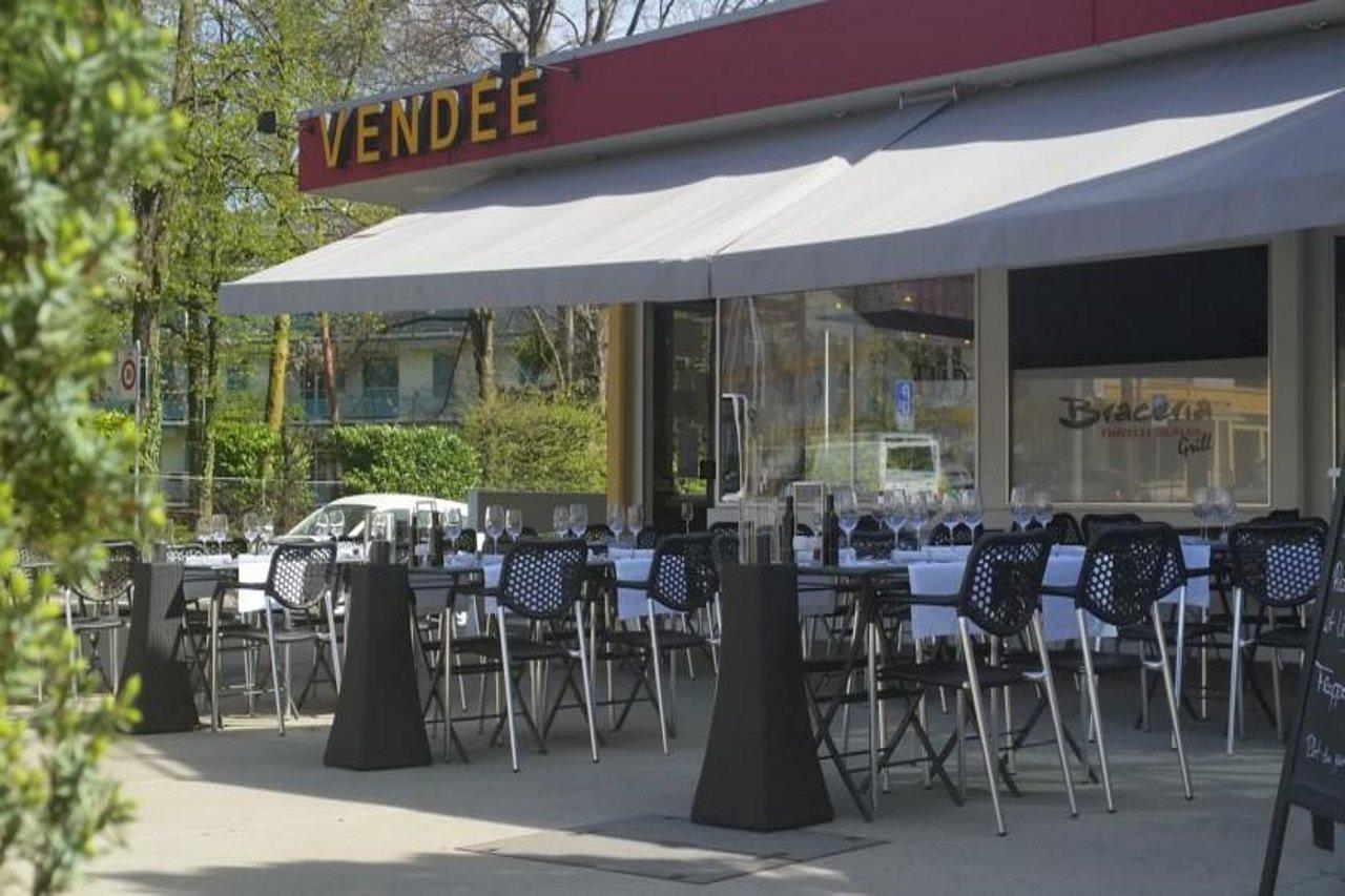 Hostellerie De La Vendee Lancy Exterior foto