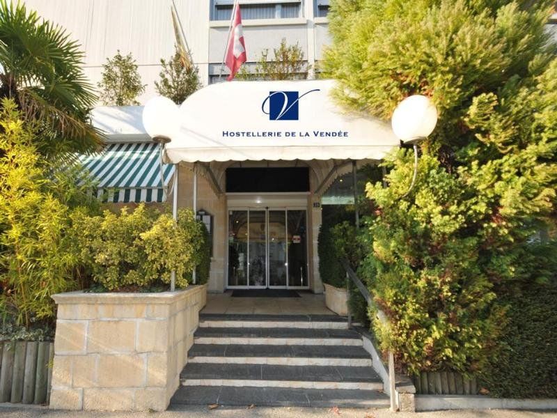 Hostellerie De La Vendee Lancy Exterior foto