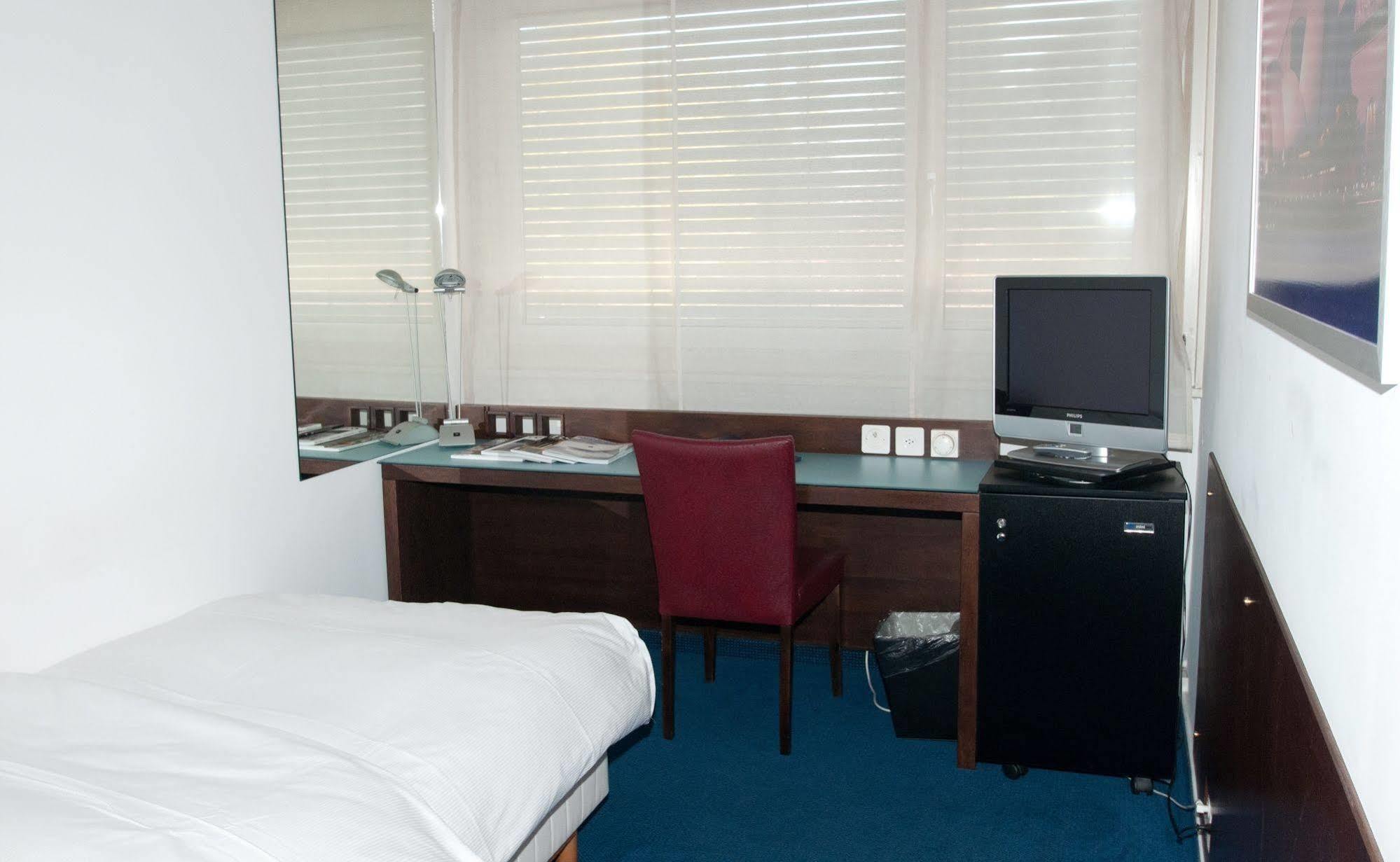 Hostellerie De La Vendee Lancy Exterior foto