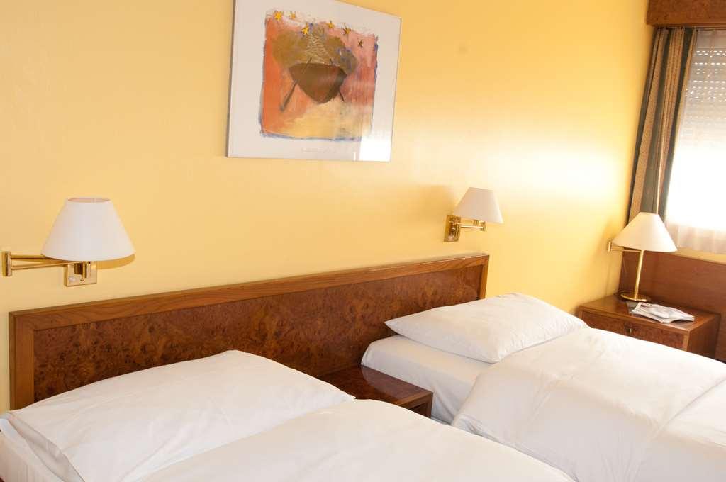 Hostellerie De La Vendee Lancy Zimmer foto