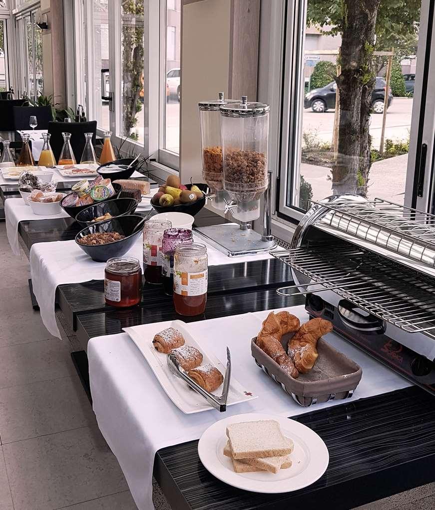 Hostellerie De La Vendee Lancy Restaurant foto