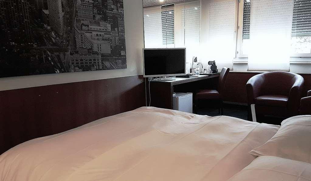 Hostellerie De La Vendee Lancy Zimmer foto